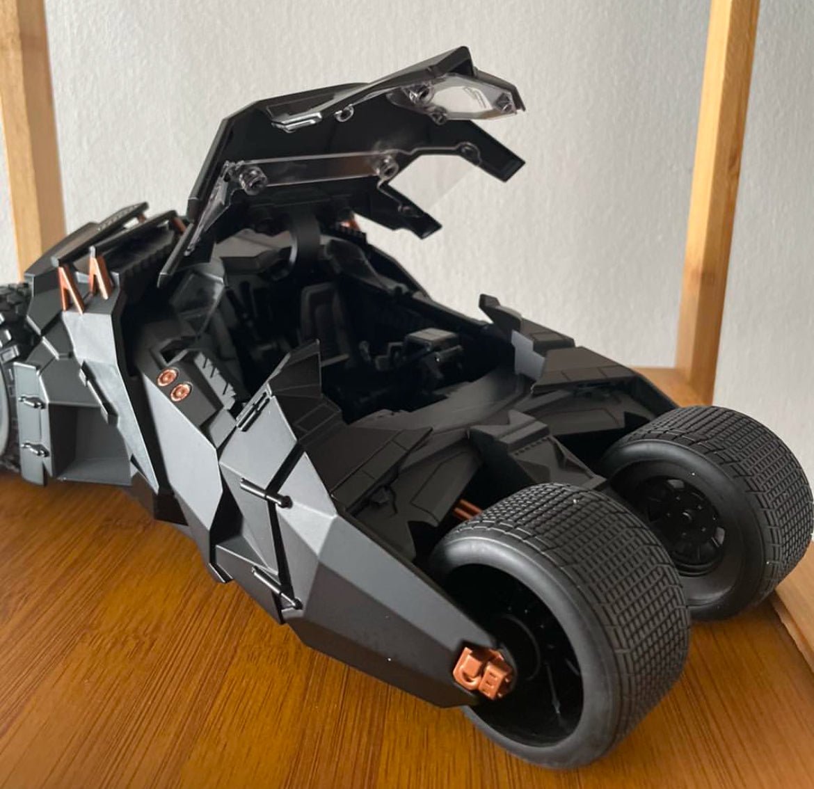 1/18 Batman Tumbler Batmobile 2005 Diecast Metal Model Car - Nexloop