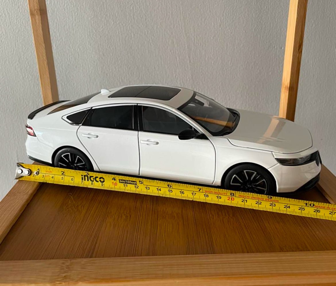 1:18 Honda Accord Sedan Diecast Model Collectible - Nexloop