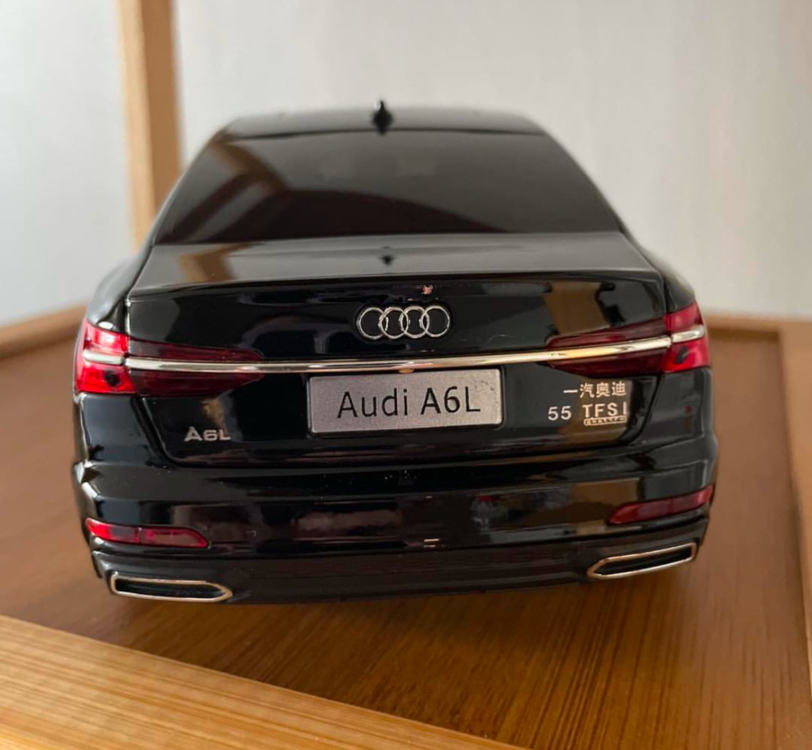 1:18 Audi A6L 55 TFSI Model Black Luxury Sedan Collectible