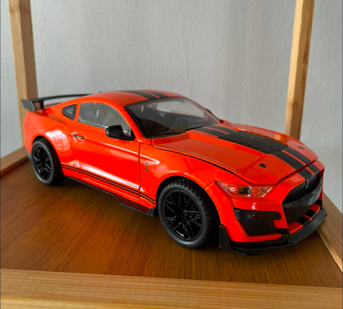 Large 1:18 Scale Orange Mustang GT500 Metal Car Model
