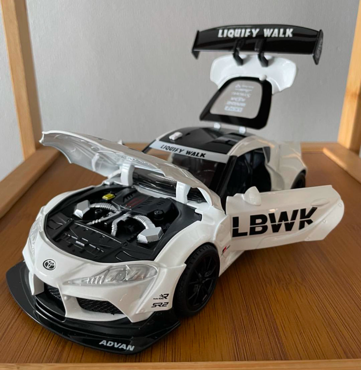 1/22 Toyota Supra LBWK Diecast Model Sound Light White Racing Car Collectible