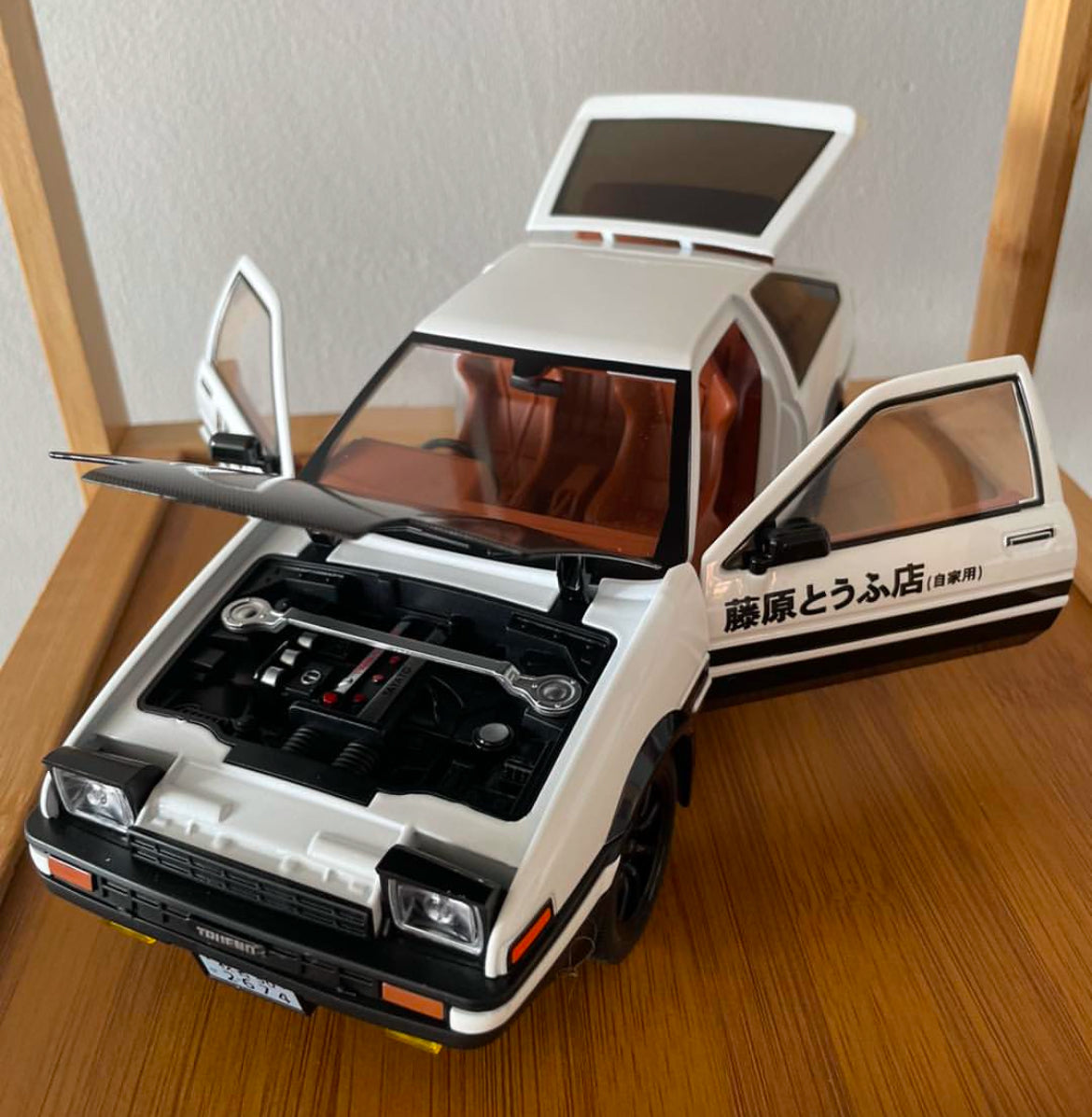 1:18 Scale Toyota AE86 Trueno Initial D Model Car Collectible