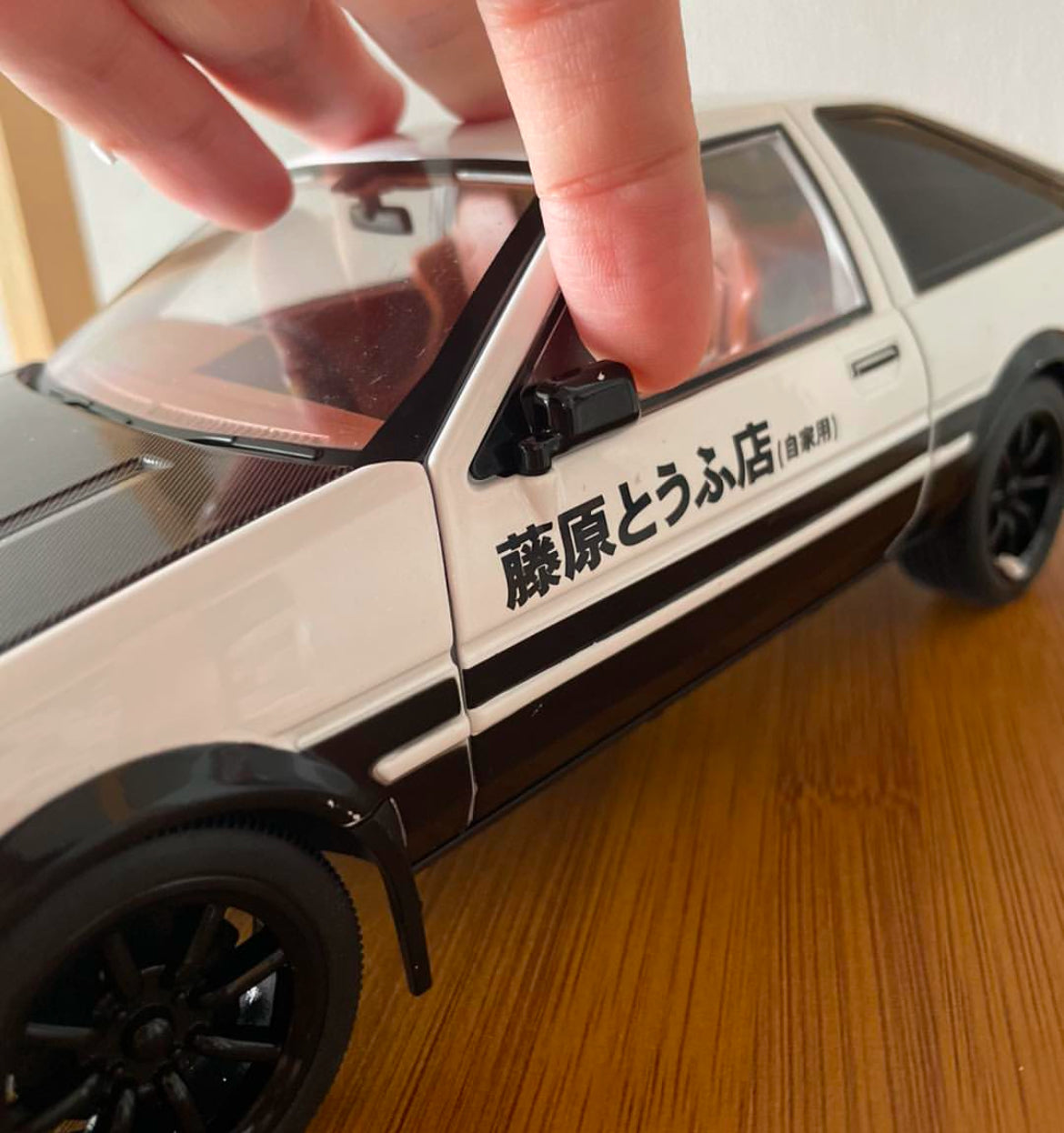 1:18 Scale Toyota AE86 Trueno Initial D Model Car Collectible