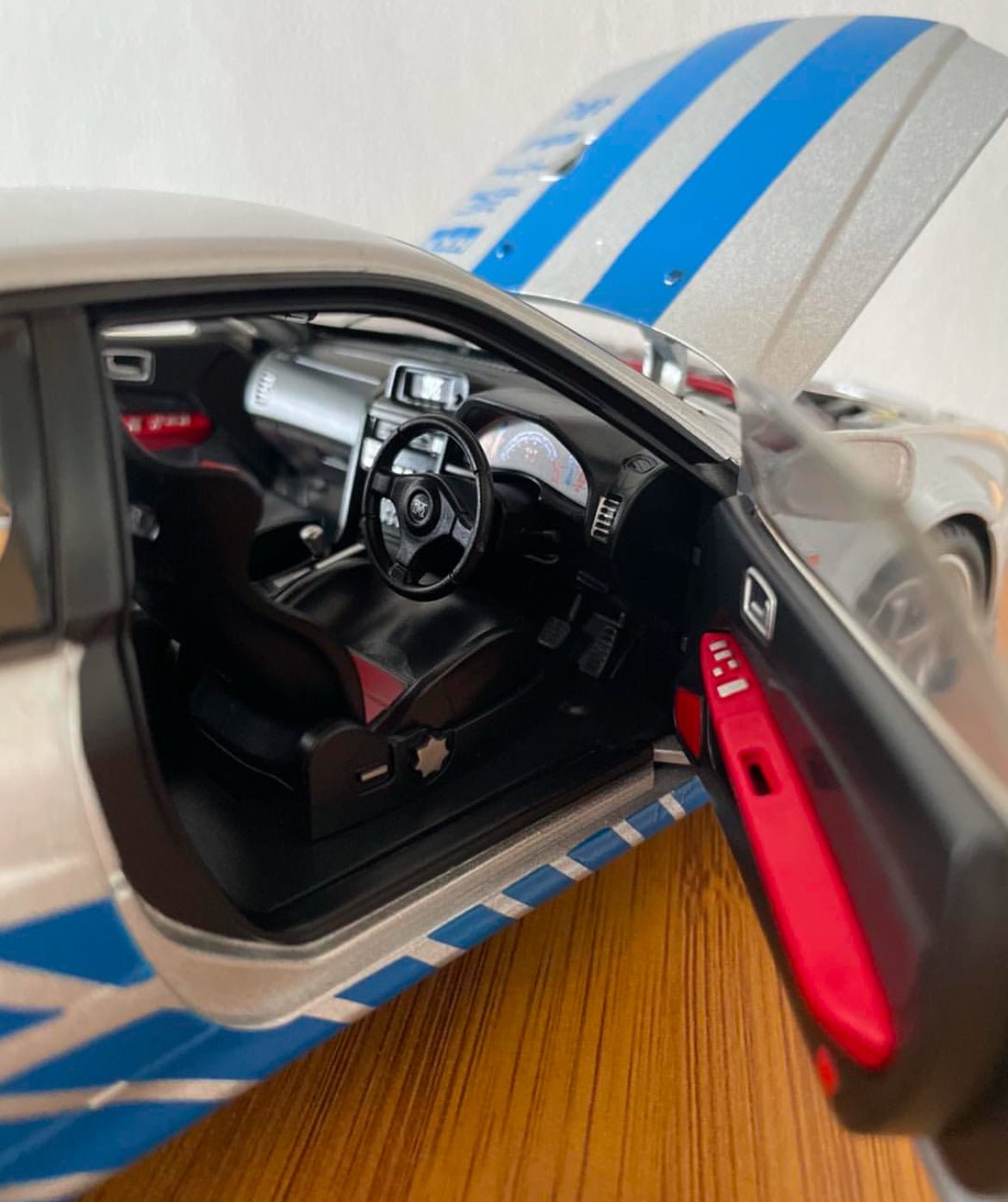 Large 1:18 Nissan Skyline GT - R R34 Diecast Model Car Sports Vehicle Collectible - Nexloop