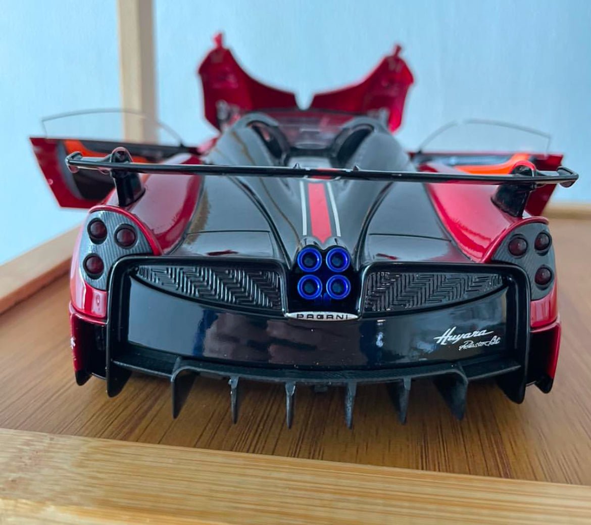 Large 1/18 Pagani Huayra Red Diecast Model Supercar - Nexloop