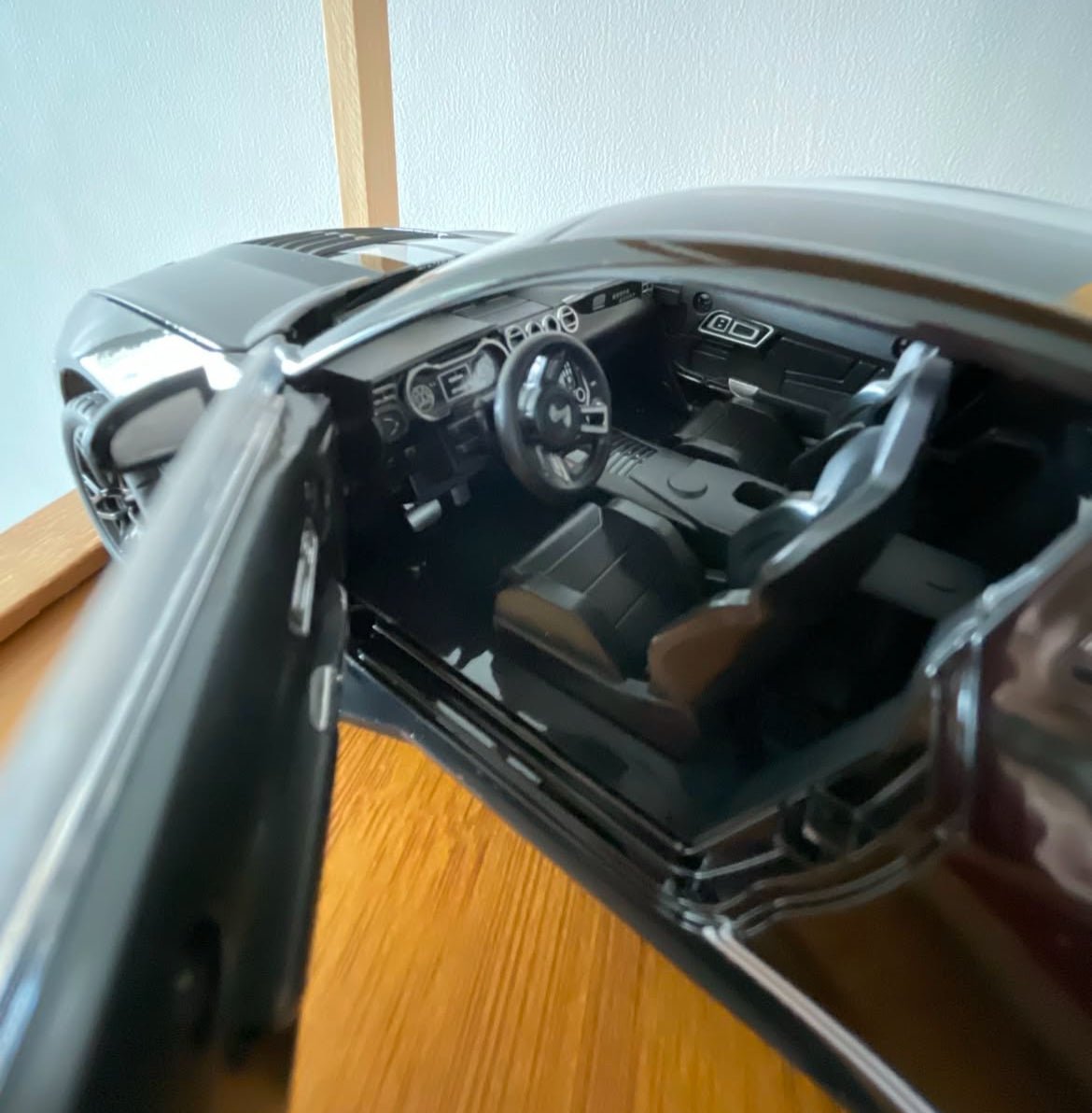 Large 1:18 Scale Black Mustang GT500 Metal Diecast Car Model Collectible - Nexloop