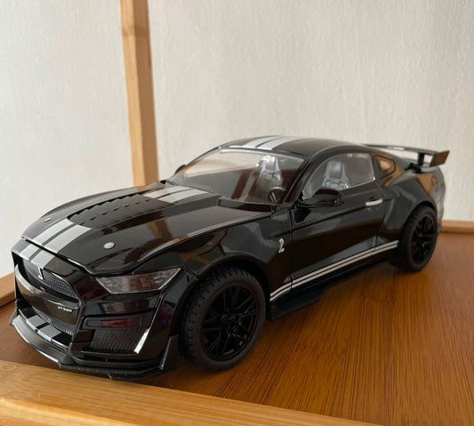 Large 1:18 Scale Black Mustang GT500 Metal Diecast Car Model Collectible - Nexloop