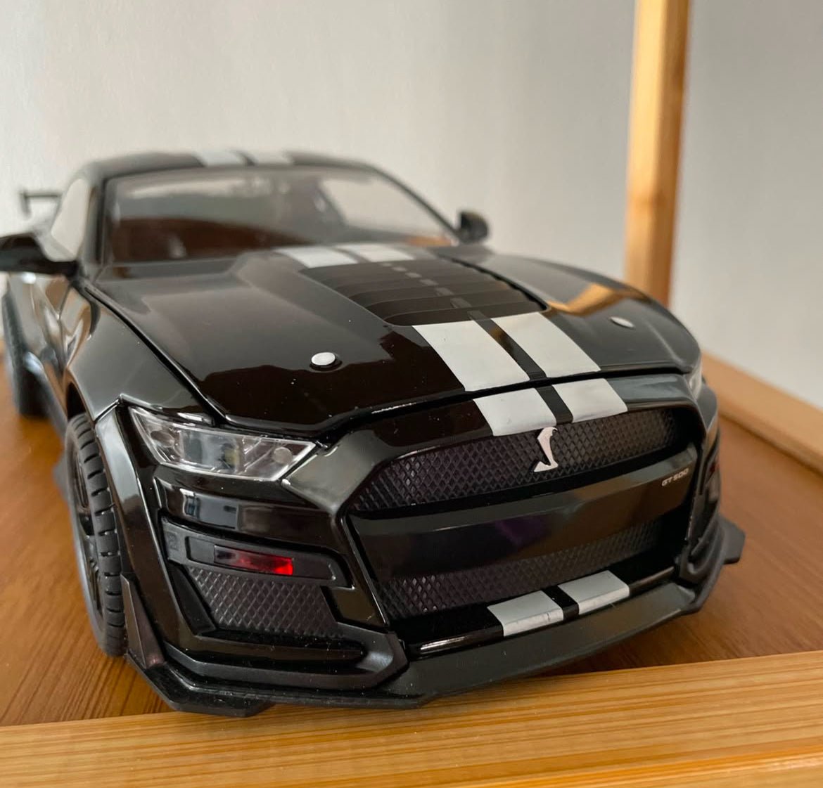 Large 1:18 Scale Black Mustang GT500 Metal Diecast Car Model Collectible - Nexloop