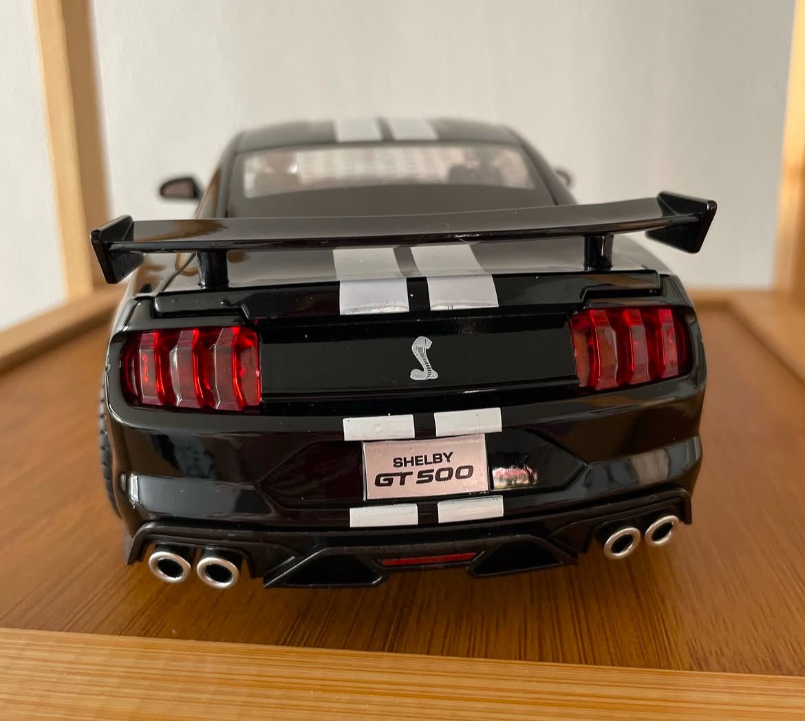 Large 1:18 Scale Black Mustang GT500 Metal Diecast Car Model Collectible - Nexloop